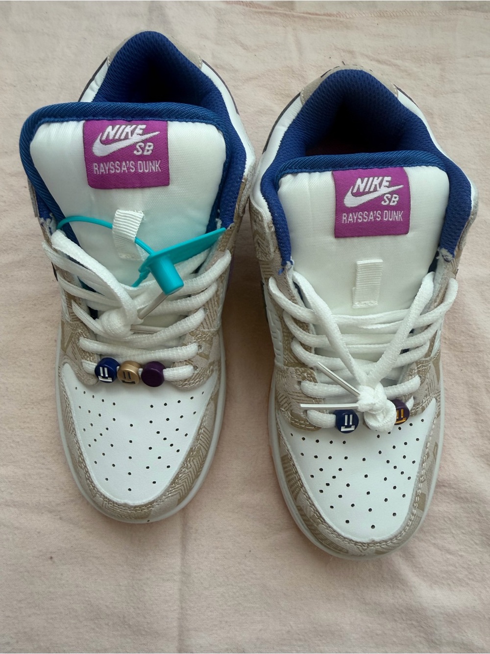 Nike Kids Sneakers in White, Navy & Purple
